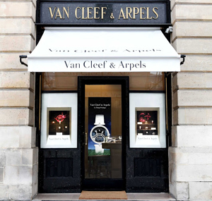 Van Cleef & Arpels Flagship Store, 24, place Vendôme, 75001 Paris, France.