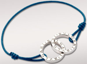 Bulgari bracelet in sterling silver and Prussian blue cotton fabric: US$320.