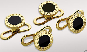 Bvlgari stud set in 18kt yellow gold and black onyx: US$2,000.