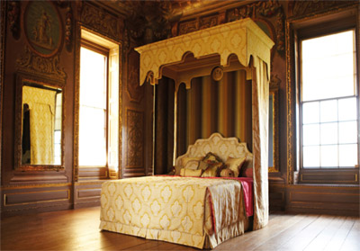 Royal State Bed.