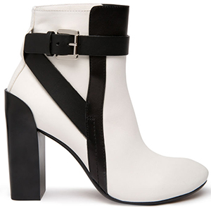 CoSTUME NATIONAL women's Leather ankle boot.