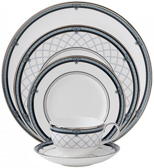 Roger Doulton Countess 5-Piece Place Setting: US$119.99.