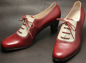 Jan Kielman Cherry- and cream-colored pumps made of Italian calfskin women's shoes.