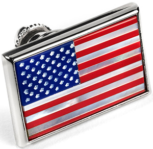 Allen Edmonds American flag lapel pin: US$35.
