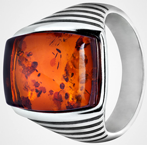 House of Amber men's trendy silver ring with cognac amber: €208.