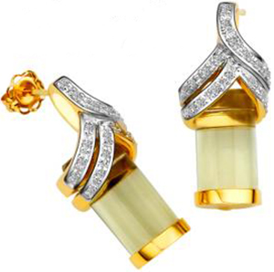 Élise Adorée women's earrings: US$3,495.