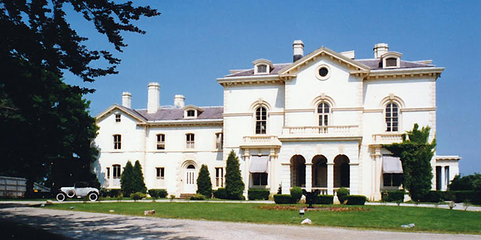Beechwood (Astor mansion), 580 Bellevue Avenue, RI 02840, U.S.A.