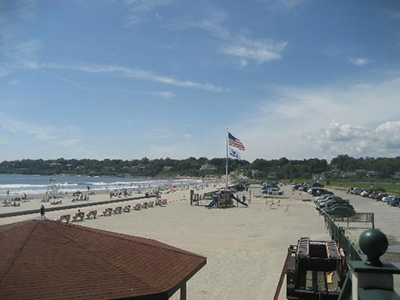Easton's Beach, 175 Memorial Boulevard, Newport, RI 02840.