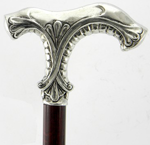 Cavagnini Walking stick in pewter, two heads: €82.10.