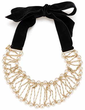 Elisabetta Franchi collar with pearls: €254.