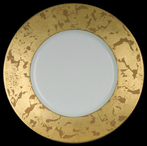 Gold Leaves Dinner Plate by Jaune de Chrome.