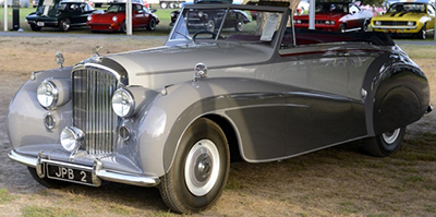 1952 Bentley Mark VI Drophead Coupe.