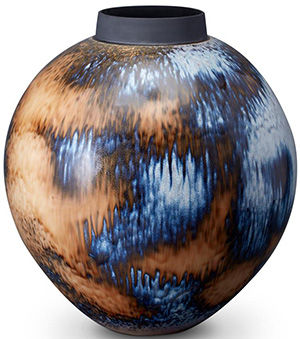 Fortuny Terra Vase - Short: US$595.
