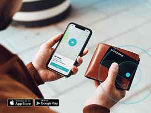 Safedome Recharge Bluetooth Tracking Card × 2 with Wireless Charging Pad: US$84.95.