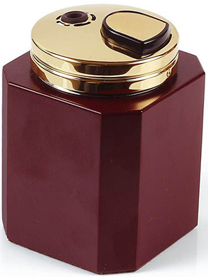 Savinelli Burgundy Square Table Lighter: €134.