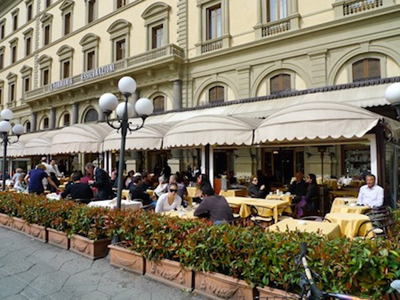 Caffè Gilli, Via Roma 1/R, 50123 Firenze.