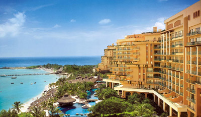First Americana Grand Coral Beach Cancún Resort & Spa.
