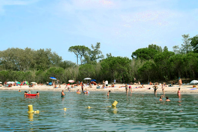 La plage des Canoubiers.