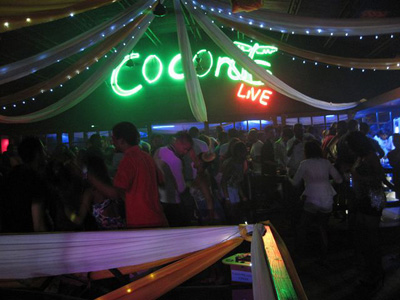 Coconuts Live, Av. da Marginal, Maputo.