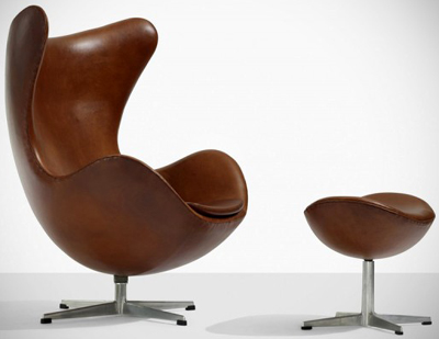 Arne Jacobsen: Egg 3316 easy chair (1958).