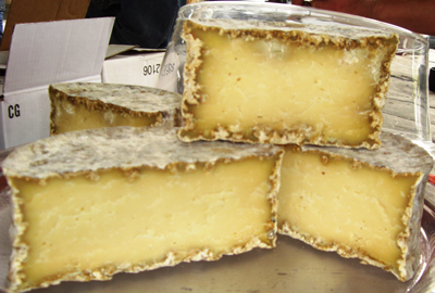 Folie Bergère cheese.