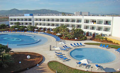 Grand Palladium Palace Ibiza Resort & Spa, Calle Playa d'en Bossa, s/n, 07817 Sant Jordi de Ses Salines.