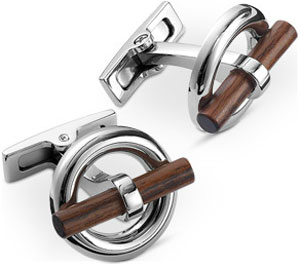 Hermès Flibustier cufflinks in palladium Wooden detail: US$520.