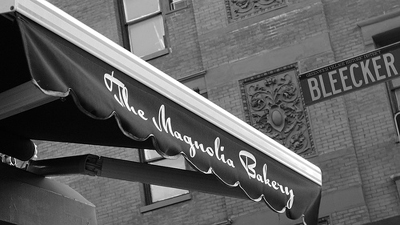 Magnolia Bakery: New York City, Los Angeles, Chicago (U.S.A.) & Dubai, and online store.