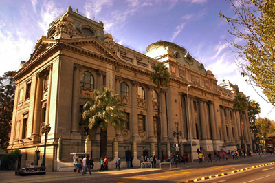 Chilean National Museum of Fine Arts, Parque Forestal s/n, Santiago, Chile.