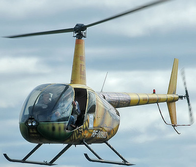 Robinson R44.