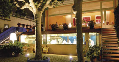 Restaurant Sant Pau, Carrer Nou 10, 08395 Sant Pol de Mar, Barcelona.