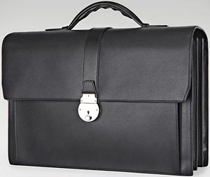 Smythson Grosvenor Collection Triple Document Case: £1,400.