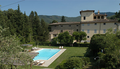 Villa Bossi, Loc. Gragnone 44/46, 52100 Arezzo.