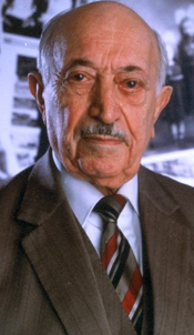 Simon Wiesenthal.