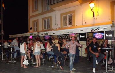 Zoo Bar, Plaza Antoni Riquer 6, Puerto de Ibiza, 07800 Ibiza.