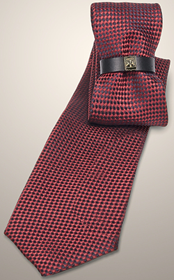 Corneliani silk tie, micro-pattern, 7 cm blade.