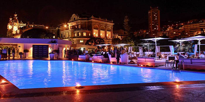 Billionaire Sunset Lounge at the top terrace of the Hotel Fairmont Monte Carlo, 12, avenue des Spélugues.