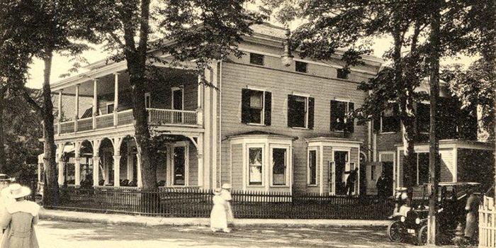 Newport Reading Room (circa 1910), 29 Bellevue Avenue, RI 02840, U.S.A. Founded in 1854, is a gentlemen's club.