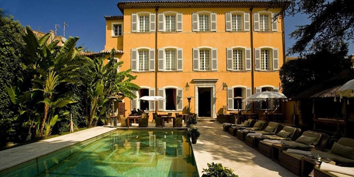 Pan Deï Palais - 52, rue Gambetta, 83990 Saint-Tropez.