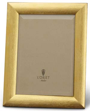 L'Objet Gold Atelier Frame 4×6-inches: US$1,000.