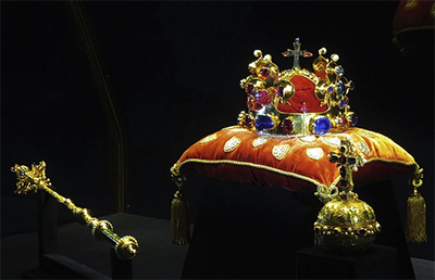 Coronation jewels of Bohemia (Czechia). Photo: Courtesy K. Pacovsky.