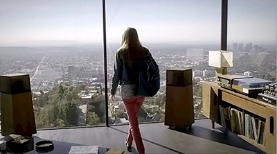 Why does Harry Bosch have only one speaker in his home stereo?.