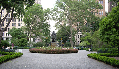 Gramercy Park, Manhattan, New York City - roughly bounded by: Third Avenue, Park Avenue S., E. 18th Street, E. 22nd Street, NY, U.S.A. Photo: Dmadeo.