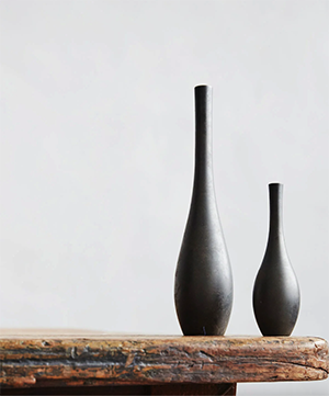 Roman & Williams Guild Vase Sorori by Nousaku: US$88.