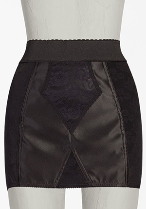 Dolce & Gabbana Short Bodycon Skirt in Stretch Shaper Fabric: €695.