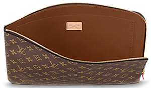 Louis Vuitton Etui Voyage GM: US$530.