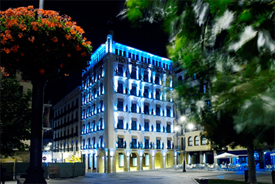 Gran Hotel La Perla, Plaza del Castillo, 1, 31001 Pamplona, Navarra.