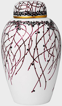 Nymphenburg Vase with Lid: €2,820.